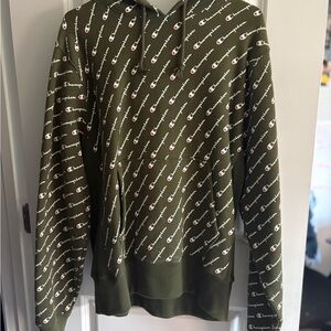 Champion Green Sweatshirt with Diagonal Pattern